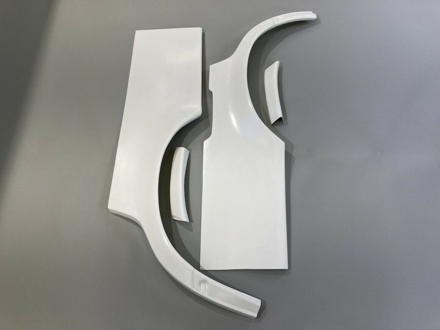 Rear Wide Body Fender Set (Fits Mercedes Benz W124 Sedan AMG E500)