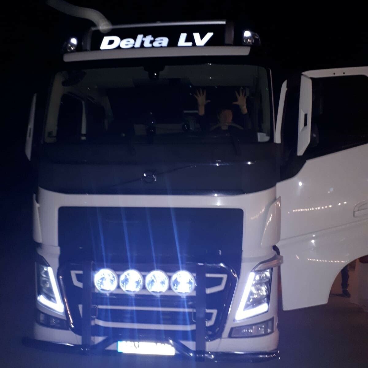 Truck Air Deflector Wind Abweiser Corner Spoiler (Fits Volvo FH4 Euro 6 12-18)